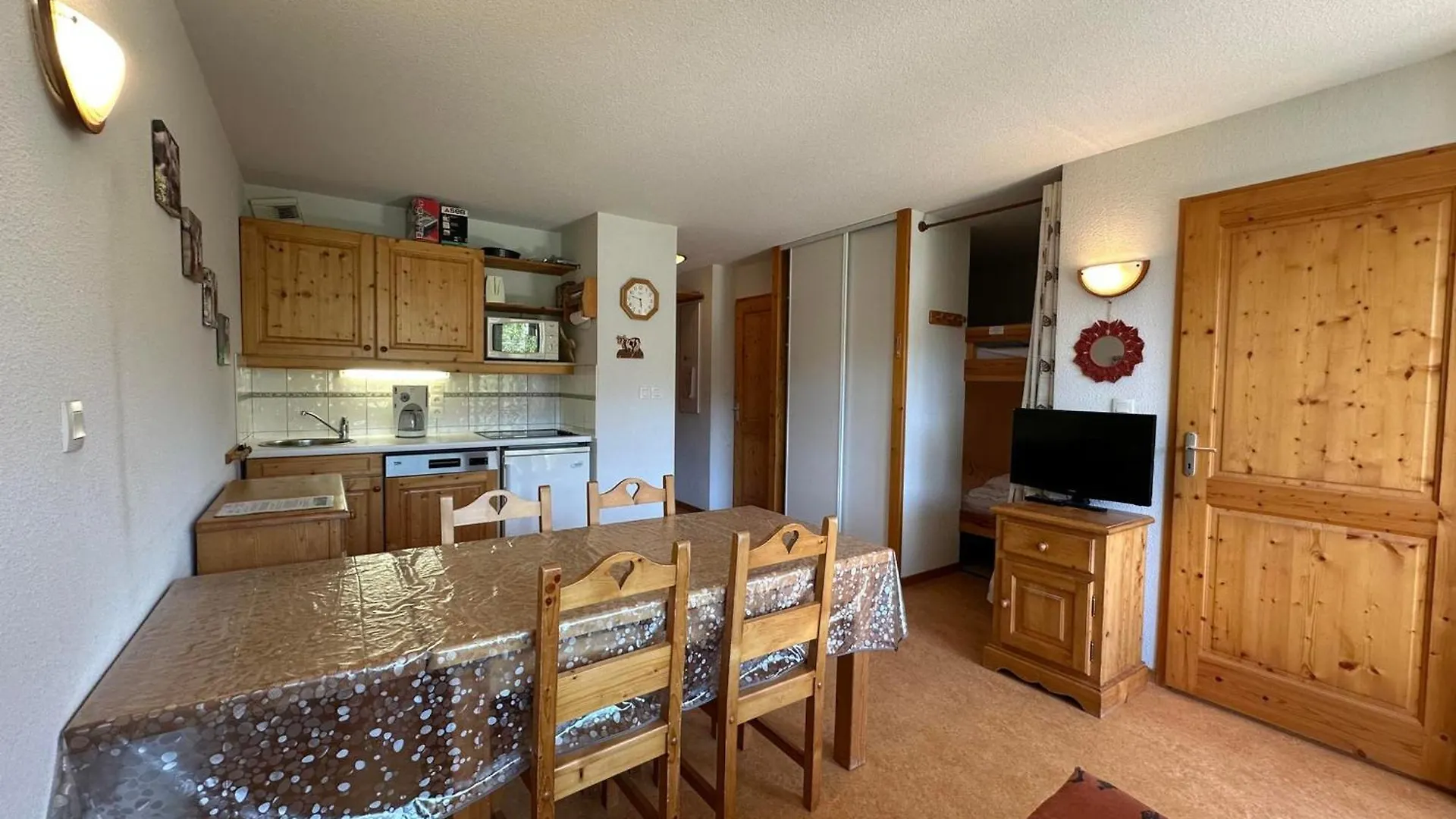 Appartement Cosy Pour 6 Personnes Au Pied Des Pistes A Morillon 1100 - Fr-1-642-27 דירה